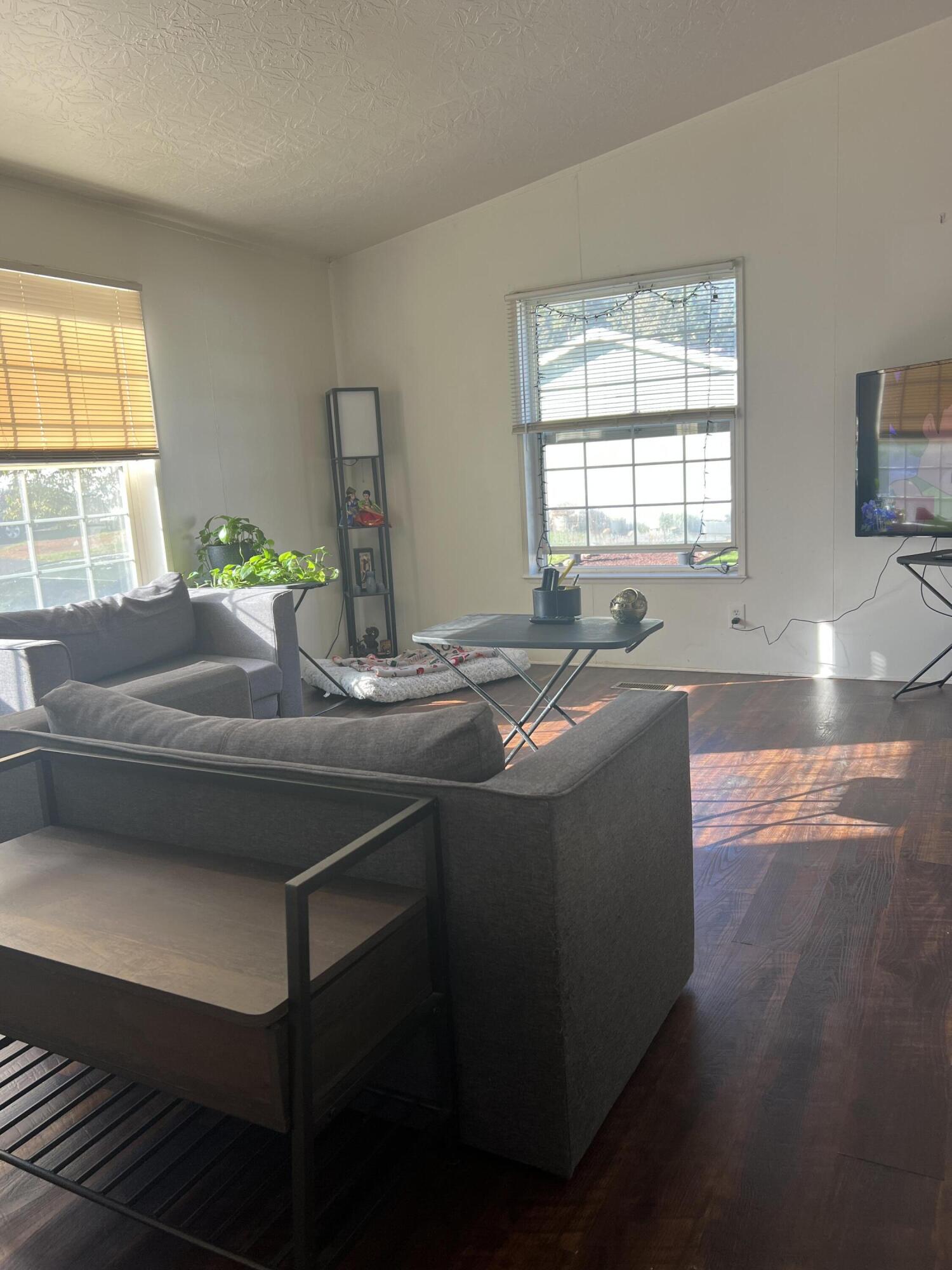 Round Lake Estates - Residential