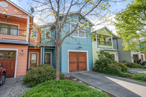 Tiny photo for 1238 Fruitdale Drive, Grants Pass, OR 97527 (MLS # 220219694)