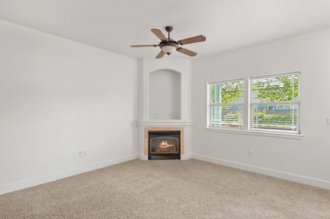 Tiny photo for 1238 Fruitdale Drive, Grants Pass, OR 97527 (MLS # 220219694)