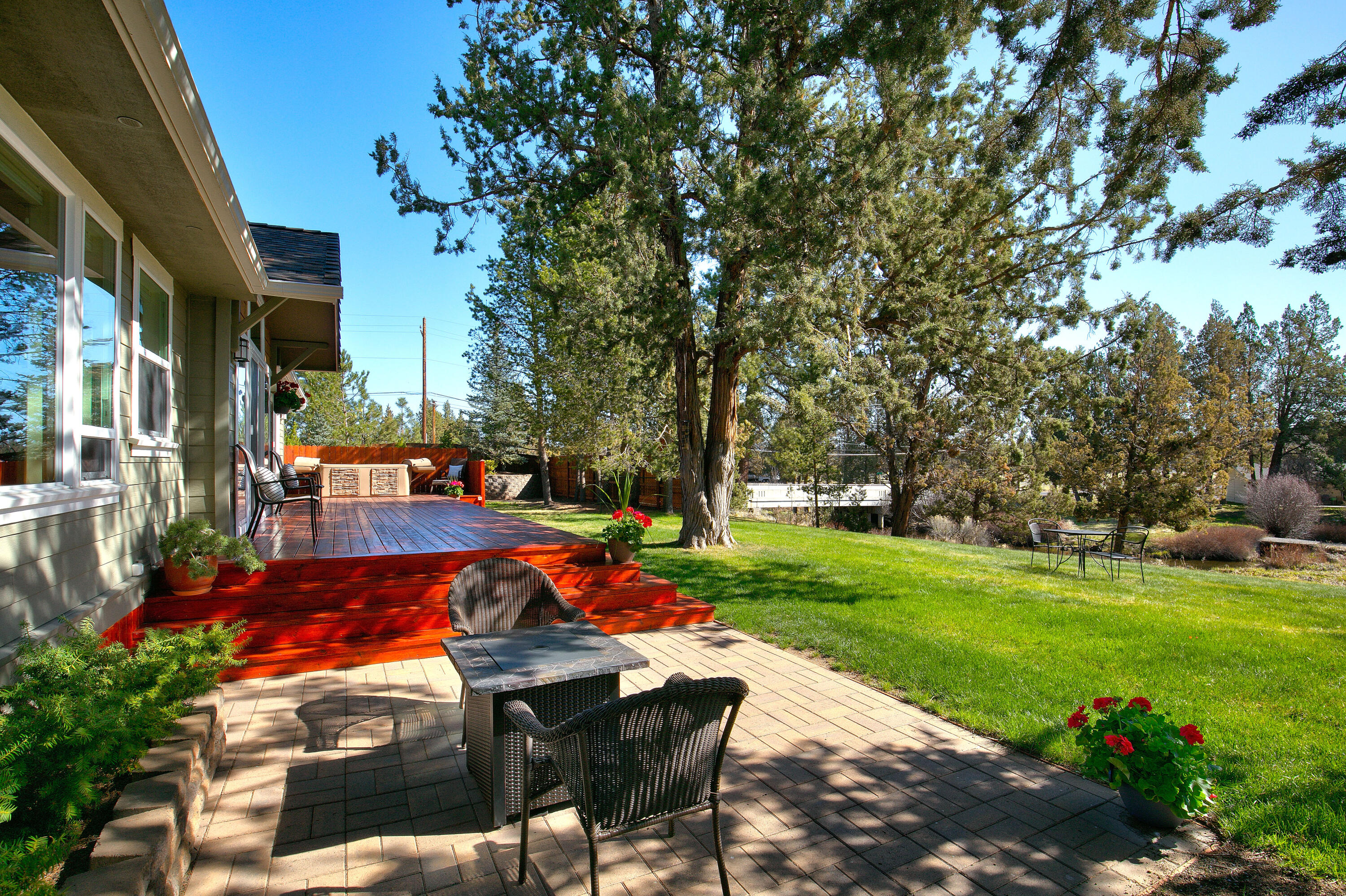 Townsite Of Laidlaw - Residential