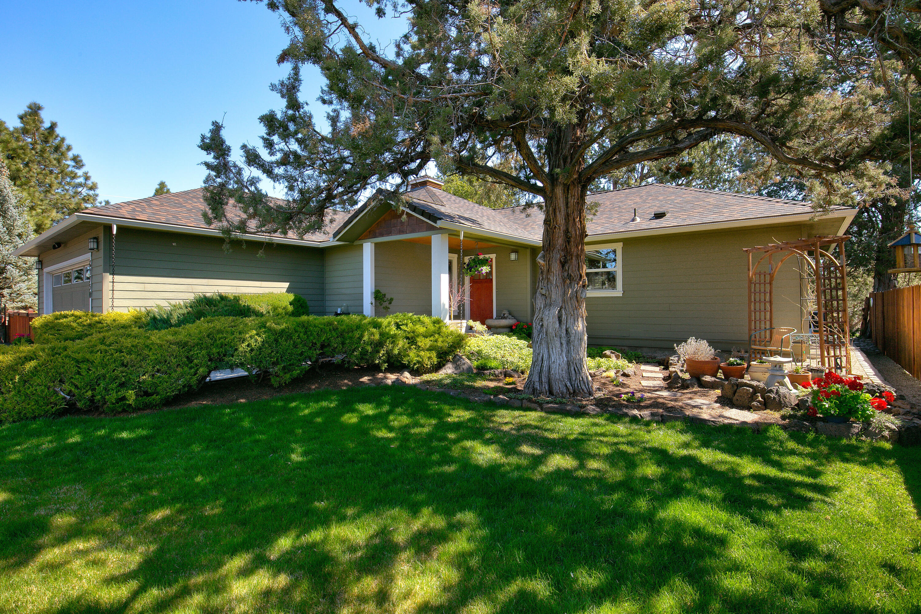 Townsite Of Laidlaw - Residential