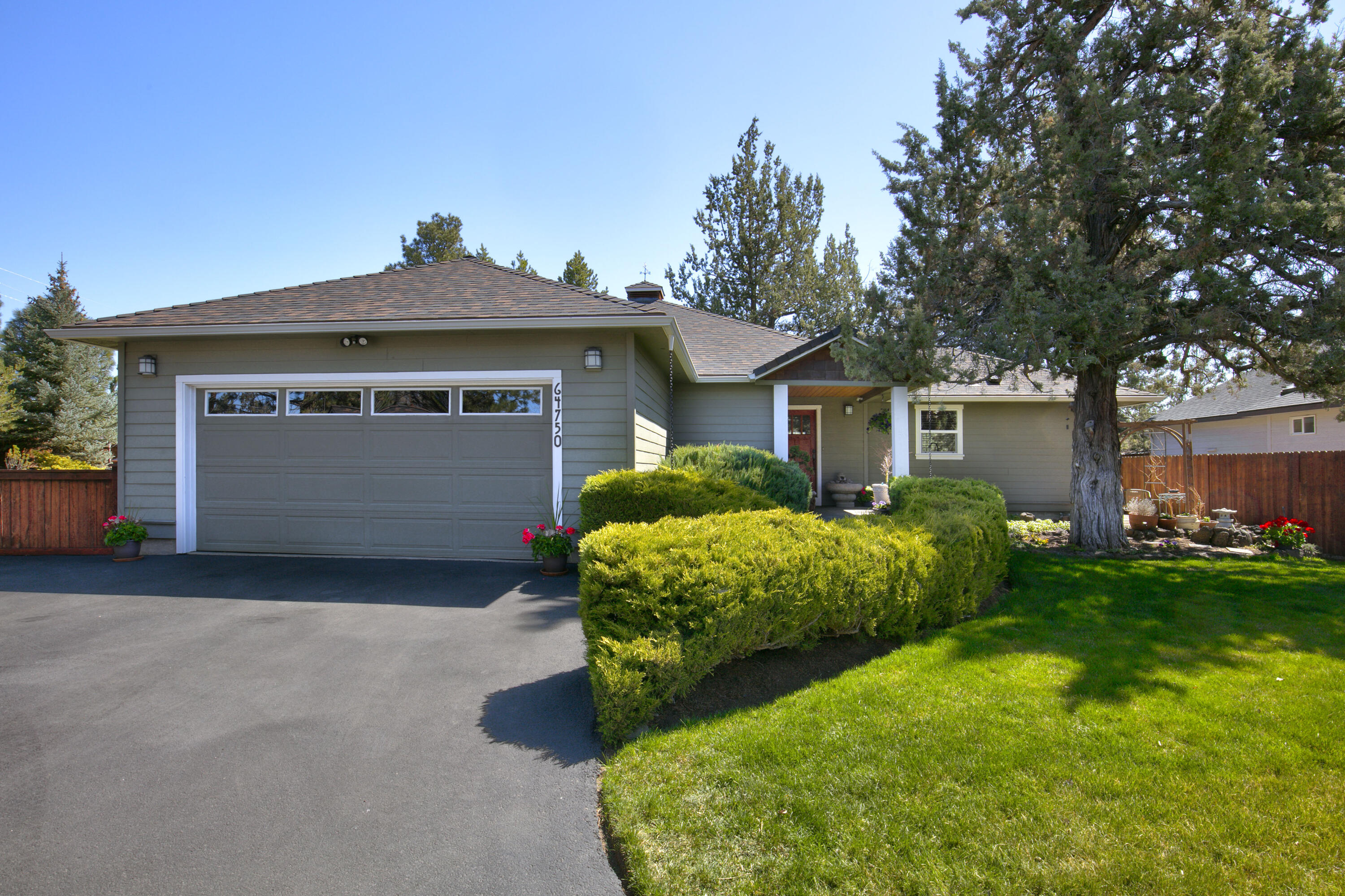 Townsite Of Laidlaw - Residential