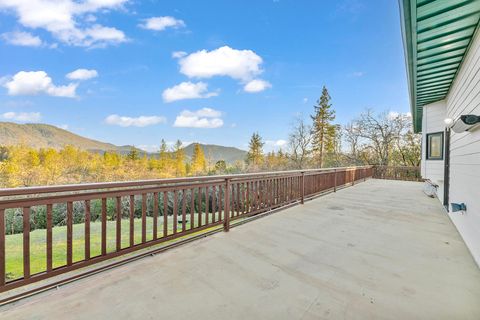 Tiny photo for 111 Lance Drive, Grants Pass, OR 97526 (MLS # 220215678)