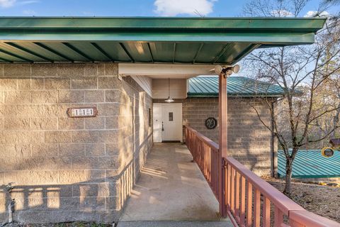 Tiny photo for 111 Lance Drive, Grants Pass, OR 97526 (MLS # 220215678)