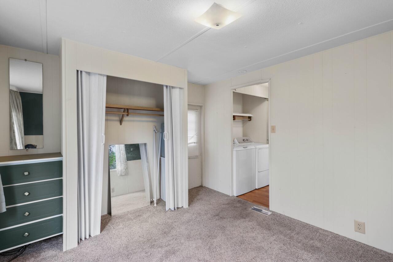 Rogue Lea Estates - Residential