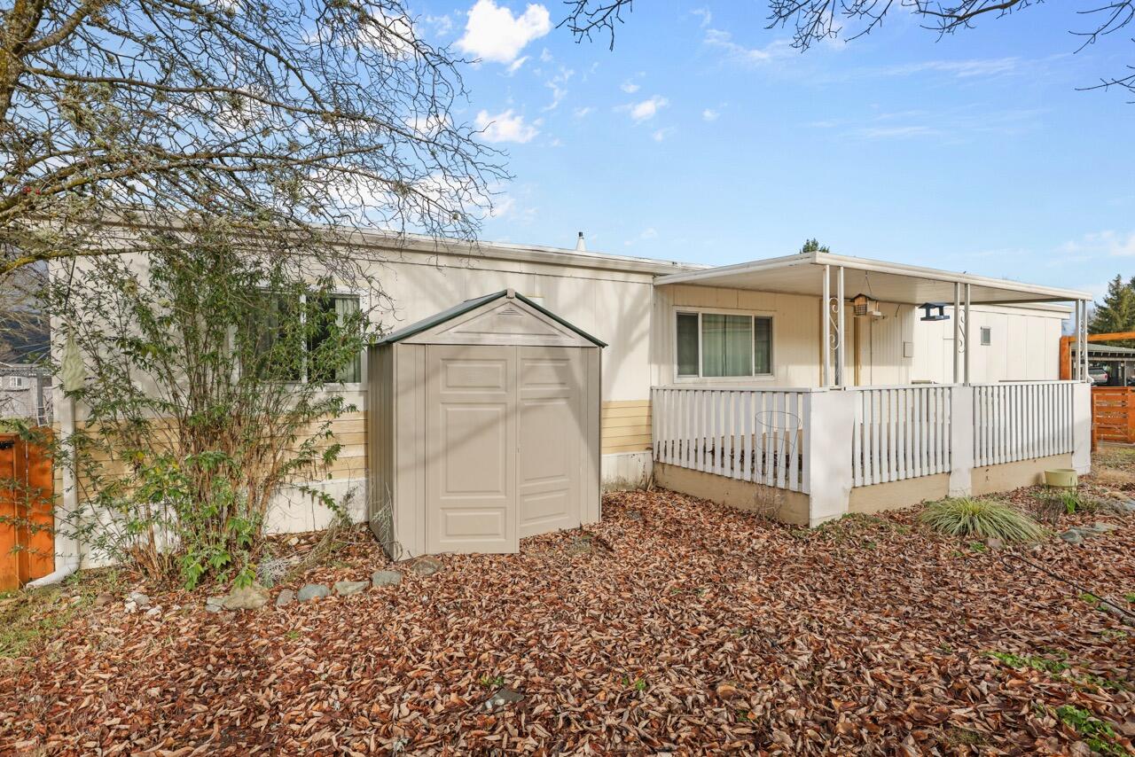 Rogue Lea Estates - Residential