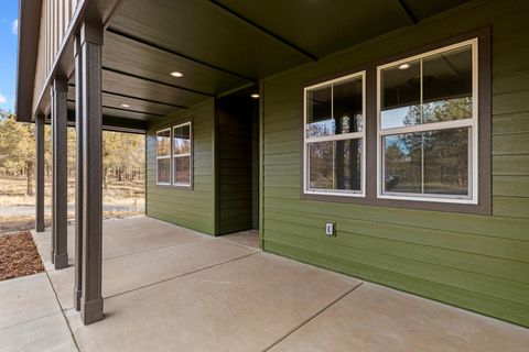 Tiny photo for 1205 Vine Maple Drive, Klamath Falls, OR 97601 (MLS # 220215651)