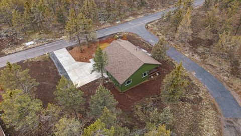 Tiny photo for 1205 Vine Maple Drive, Klamath Falls, OR 97601 (MLS # 220215651)