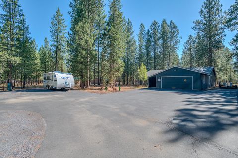 Tiny photo for 52348 Barberry Circle, La Pine, OR 97739 (MLS # 220206765)