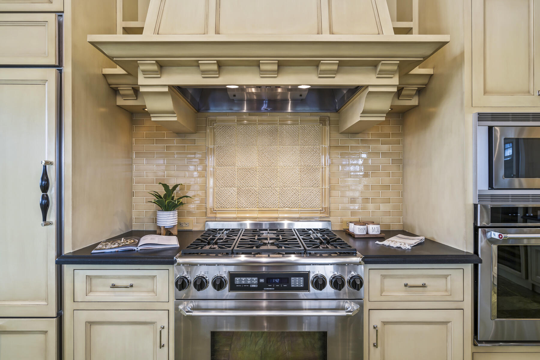 The Highlands at Broken Top - Residential