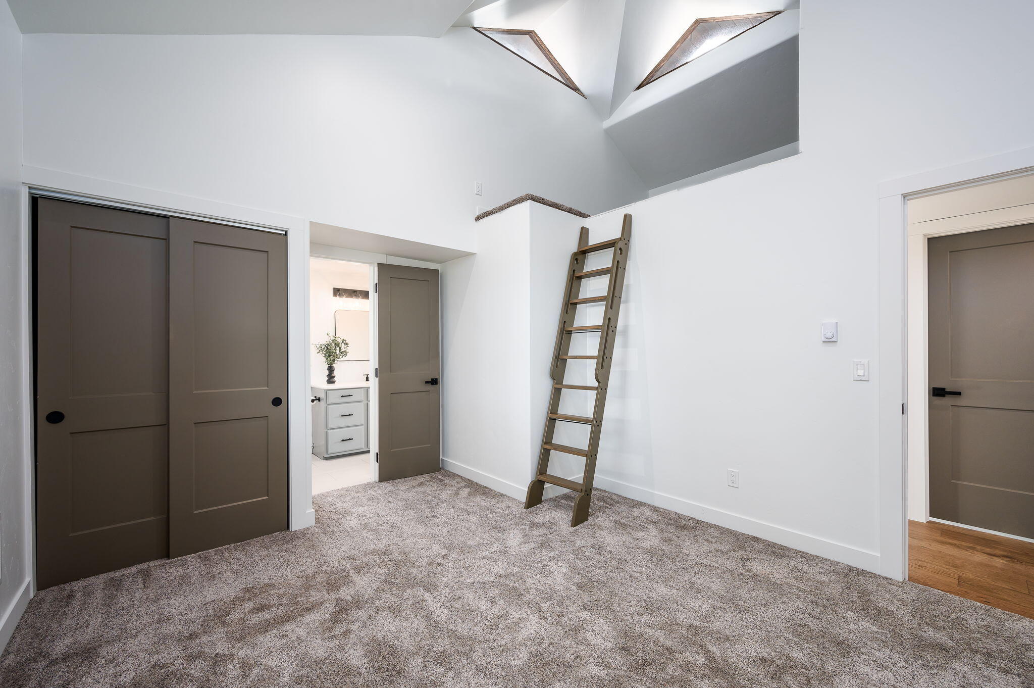 River Bend Estate - Residential