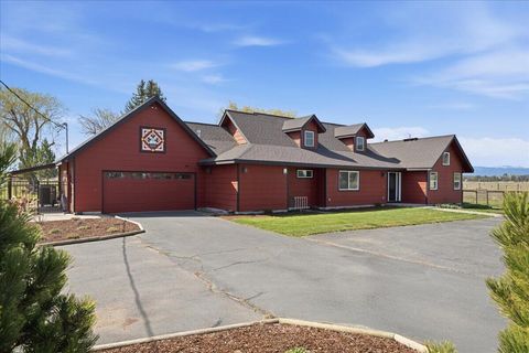 Tiny photo for 66215 Barr Road, Bend, OR 97703 (MLS # 220220111)