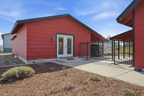 Tiny photo for 66215 Barr Road, Bend, OR 97703 (MLS # 220220111)