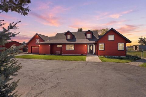 Photo of 66215 Barr Road, Bend, OR 97703 (MLS # 220220111)