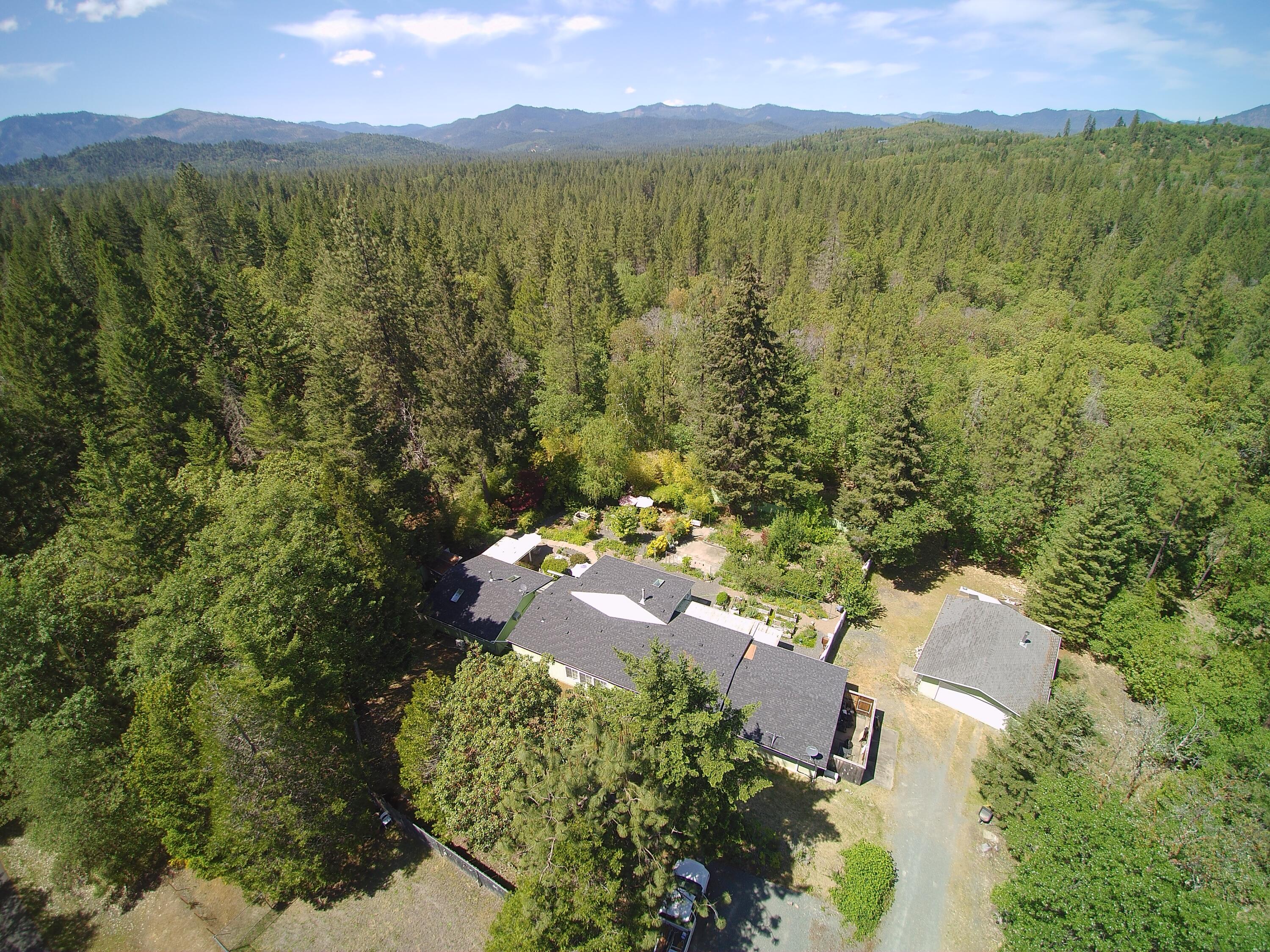2820 Azalea Drive