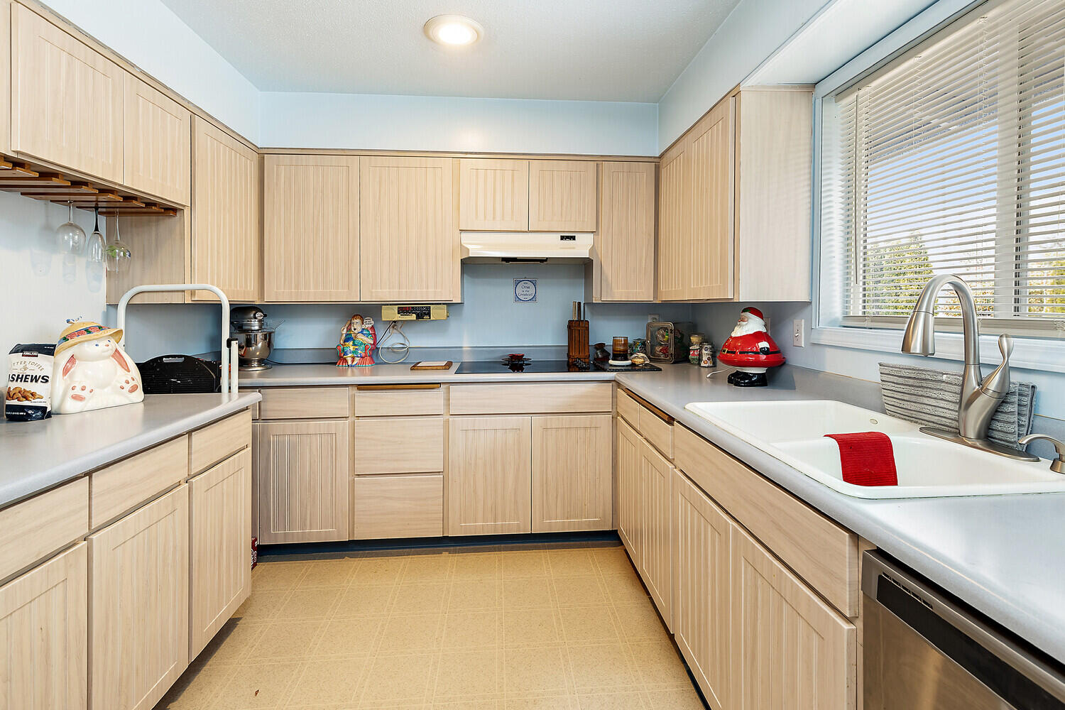 Blossom Hill Terrace Unit No 1 - Residential