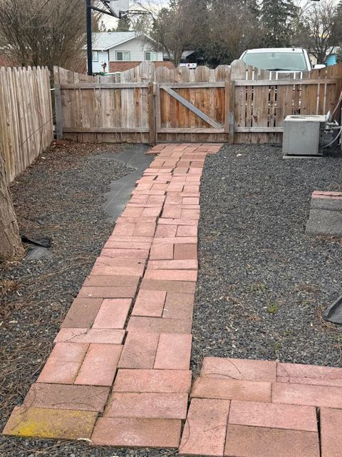 Tiny photo for 3267 Hope Street, Klamath Falls, OR 97603 (MLS # 220215381)