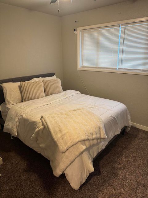 Tiny photo for 3267 Hope Street, Klamath Falls, OR 97603 (MLS # 220215381)