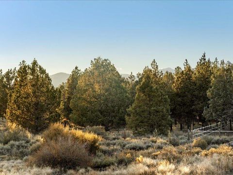 Tiny photo for 64495 Quail Drive, Bend, OR 97703 (MLS # 220212094)