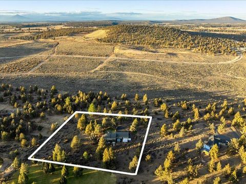 Tiny photo for 64495 Quail Drive, Bend, OR 97703 (MLS # 220212094)