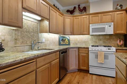 Tiny photo for 19350 SW Laurelhurst Way, Bend, OR 97702 (MLS # 220225813)