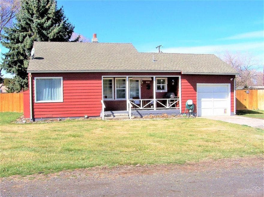 Super cute home in SE Prineville. Features a living room with ceiling fan and fireplace, updated kitchen and dining area, 3 bedrooms and 1 full bath with attached single car garage. Situated on almost 1/4 acre, the property is fenced and has alley access. New vinyl windows and doors as well as architectural composition roofing. This would be a wonderful home for a family or investment property. Property is part of an estate and is sold as is, where is.
