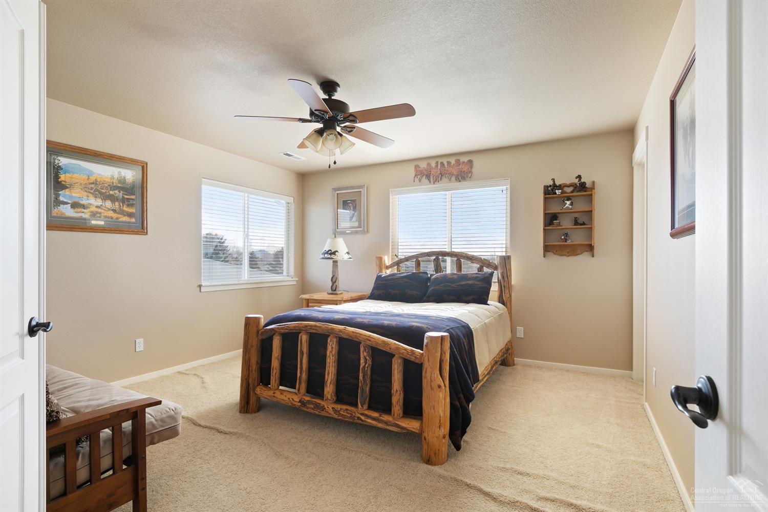 Ni Lah Sha Village - Residential