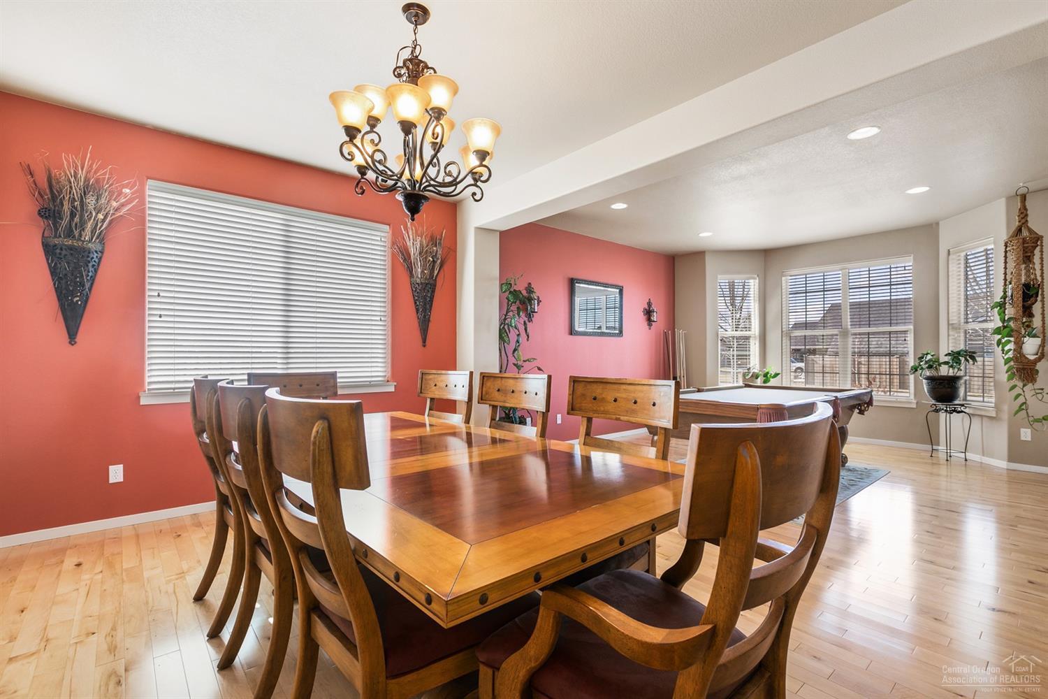 Ni Lah Sha Village - Residential