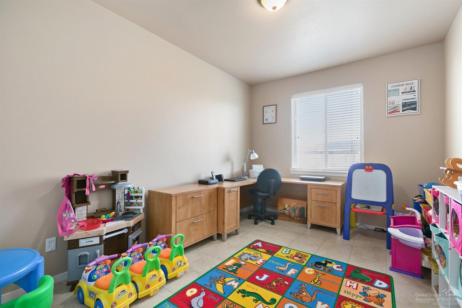 Ni Lah Sha Village - Residential