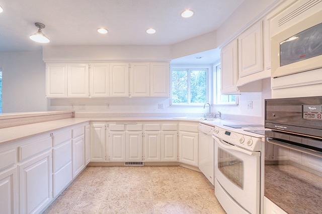 Country Club Heights - Residential