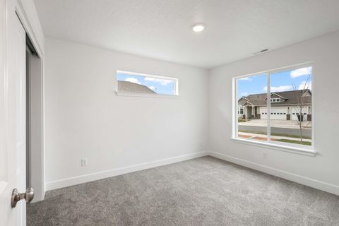 Tiny photo for 4136 SW Pumice Avenue #74, Redmond, OR 97756 (MLS # 220217709)