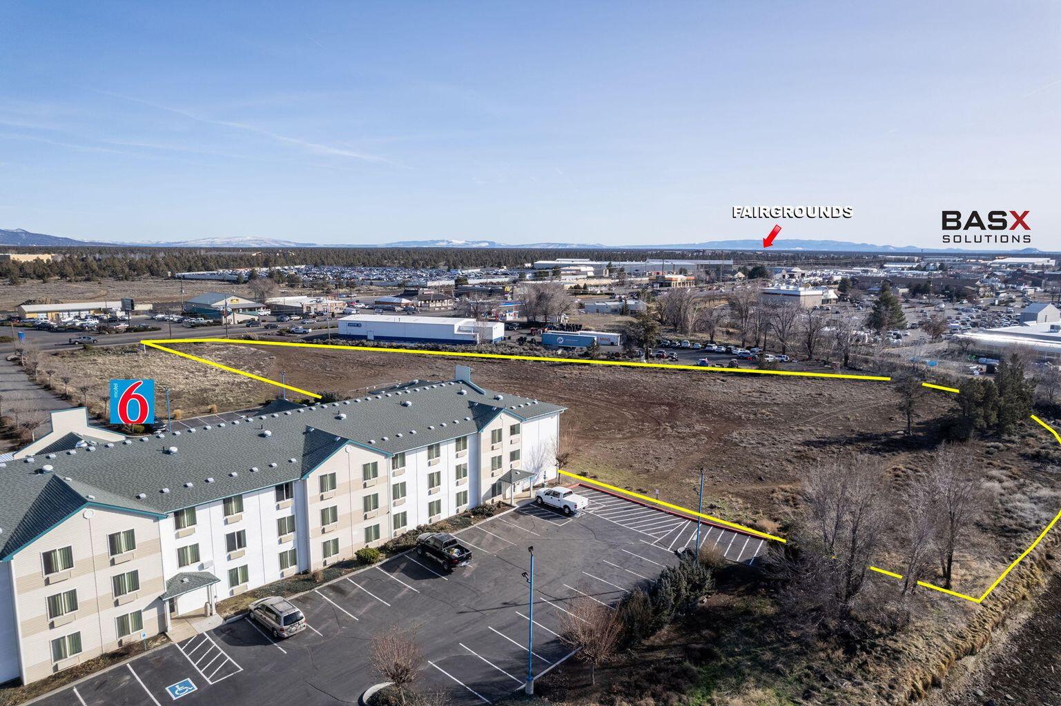 2285 S Hwy 97