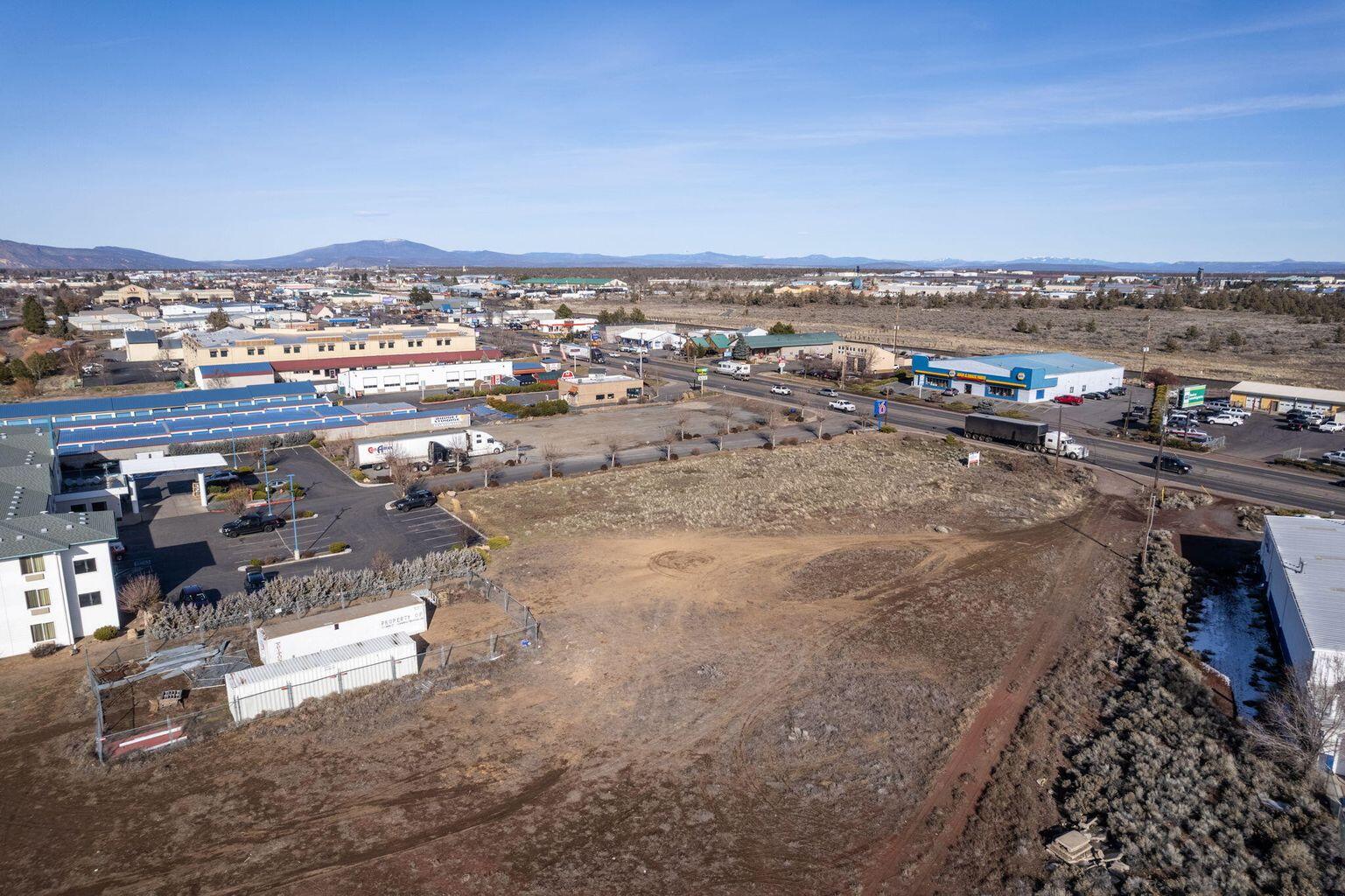 Planerville - Commercial Sale