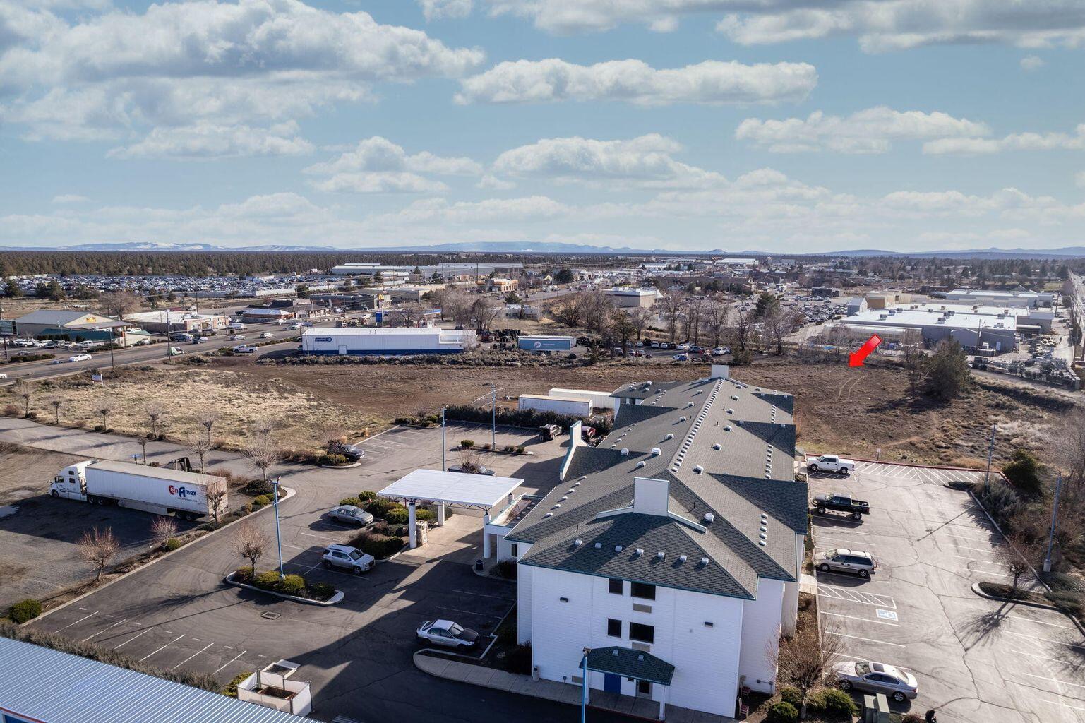 2285 S Hwy 97