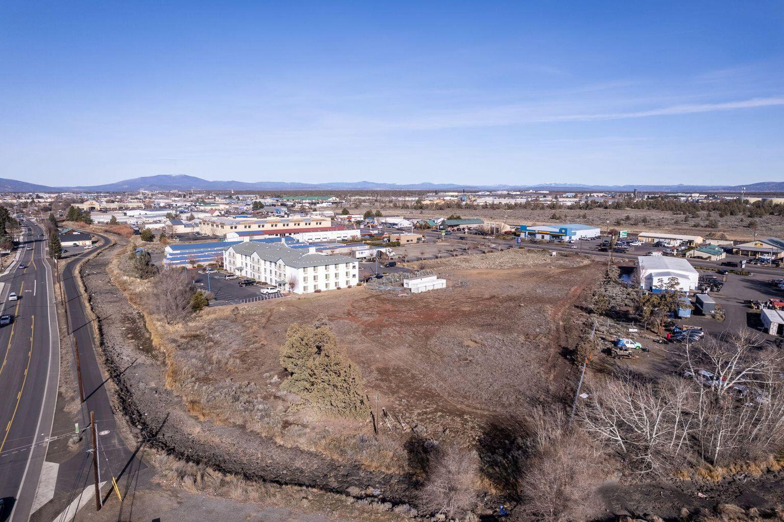 Planerville - Commercial Sale