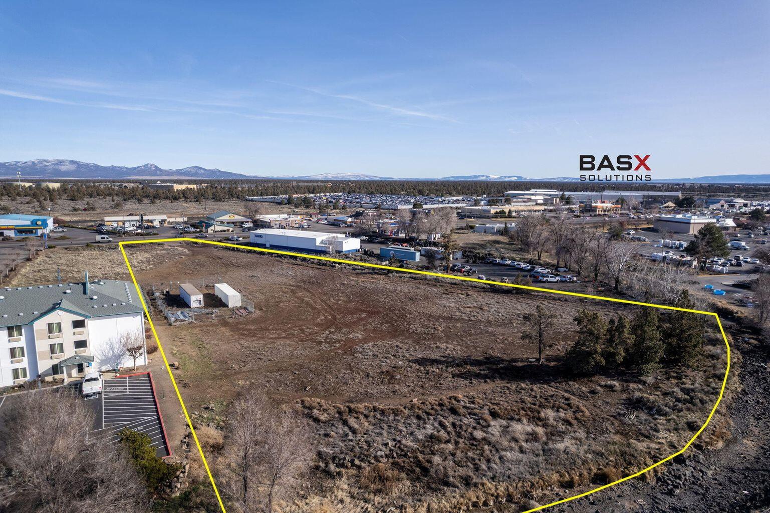 2285 S Hwy 97