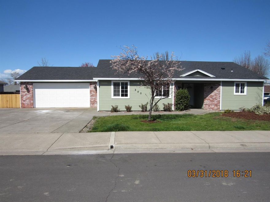 Delightful must see property that has been remodeled with new carpet and tile, existing hard wood flooring, shower, sinks in both bathrooms and kitchen, new appliances, new granite counter tops, new light fixtures, completely painted inside and outside, plus a new roof and garage door. There is a large RV parking area. All on a corner lot. Your clients will be impressed.