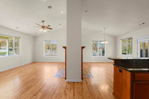 Tiny photo for 6400 Rogue River Drive, Shady Cove, OR 97539 (MLS # 220211856)