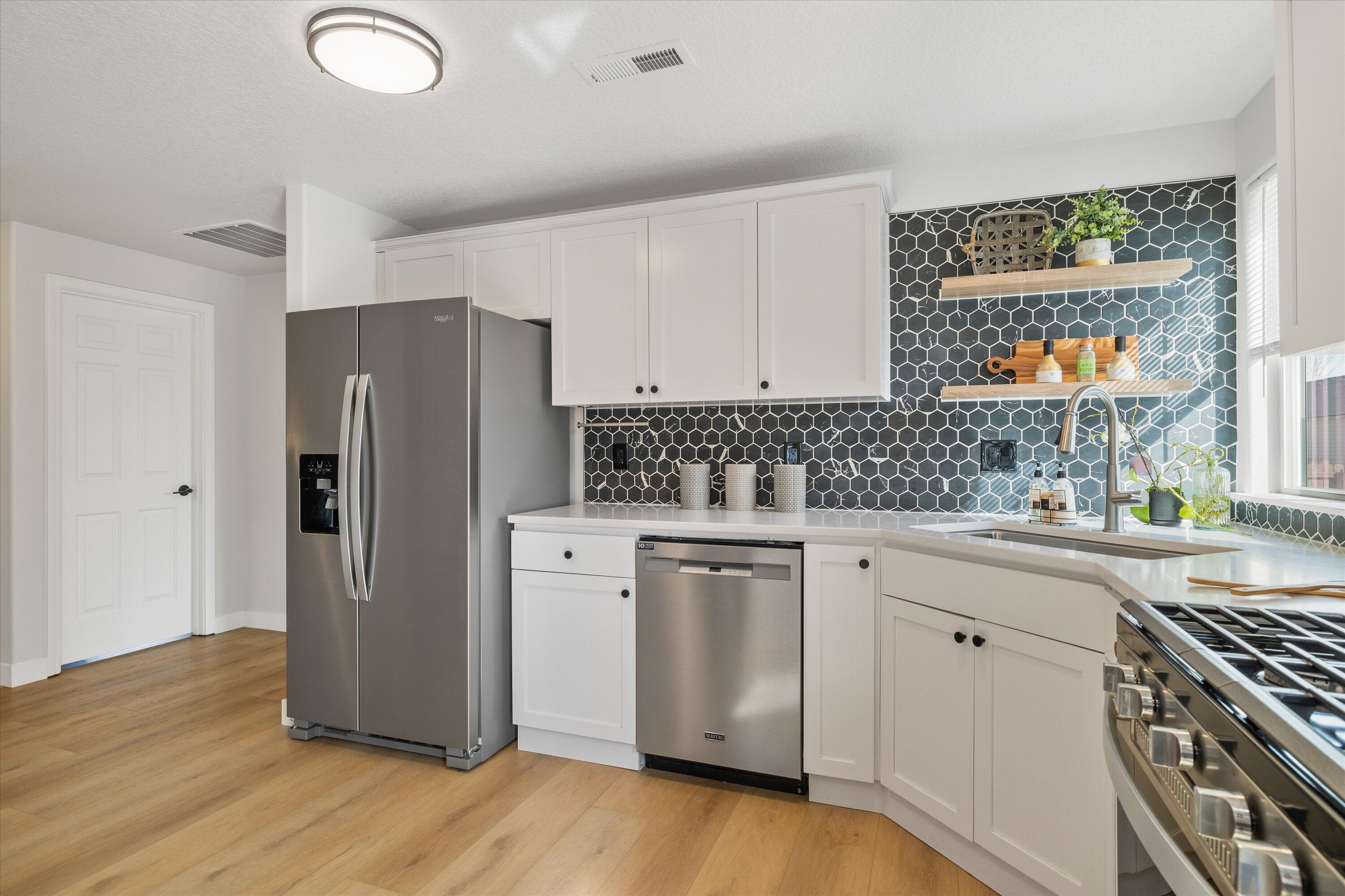 Larkspur - Residential