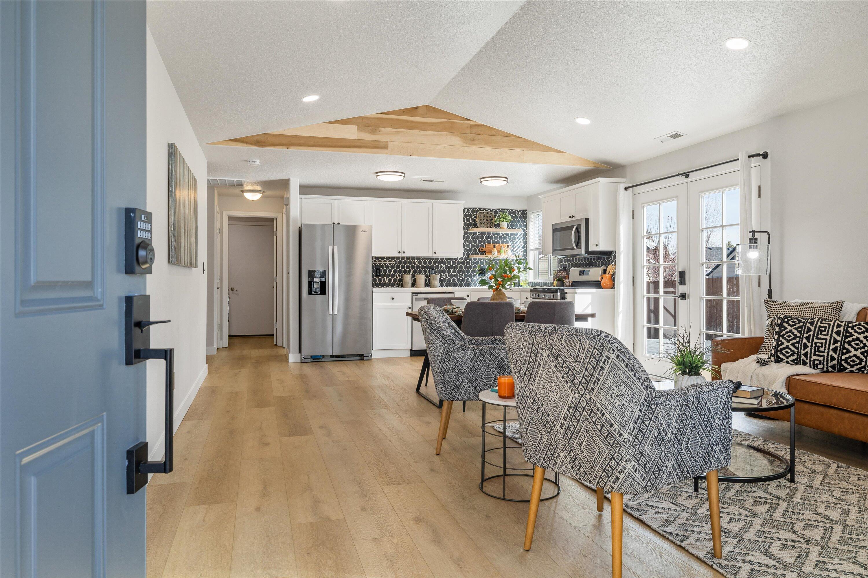 Larkspur - Residential