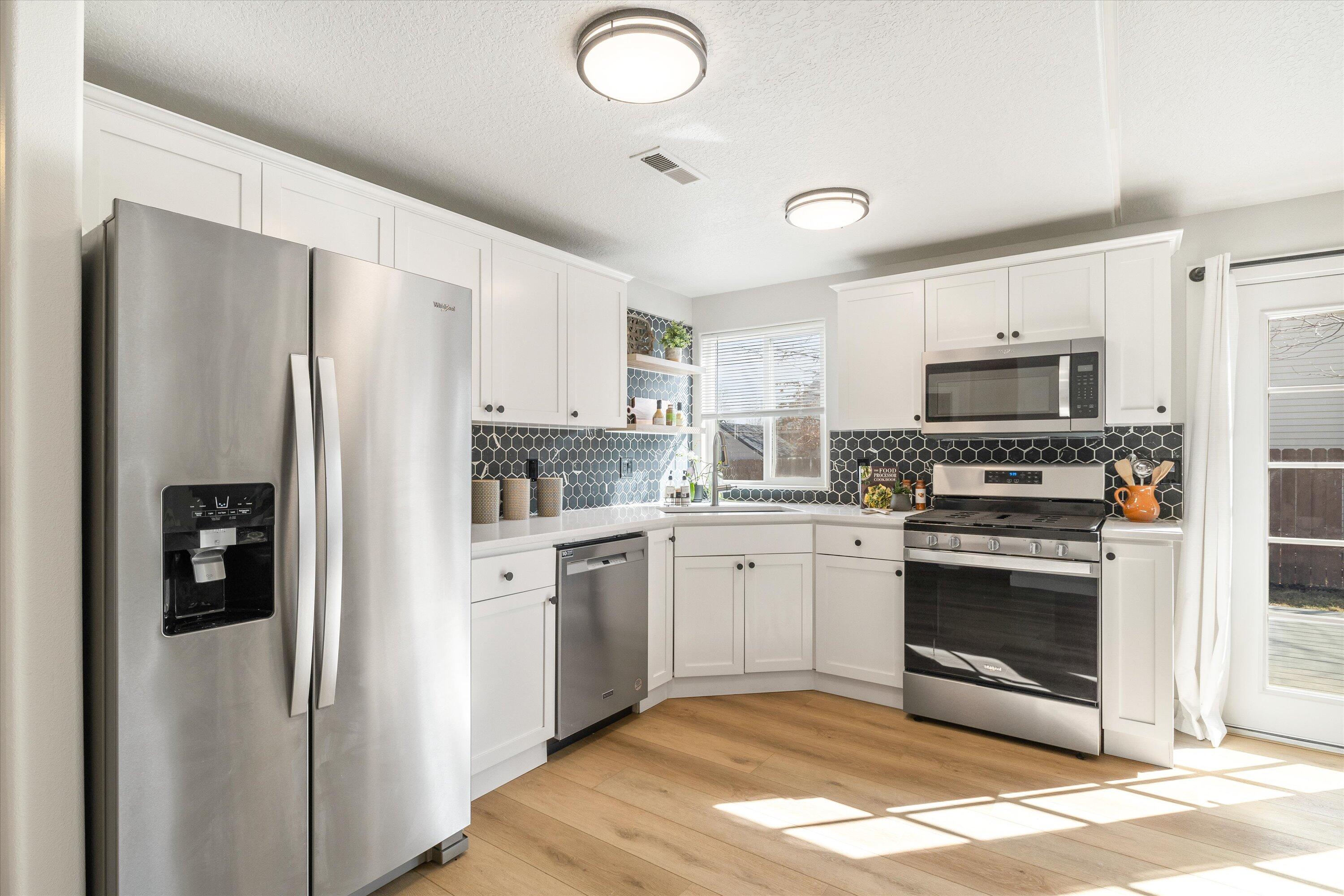 Larkspur - Residential