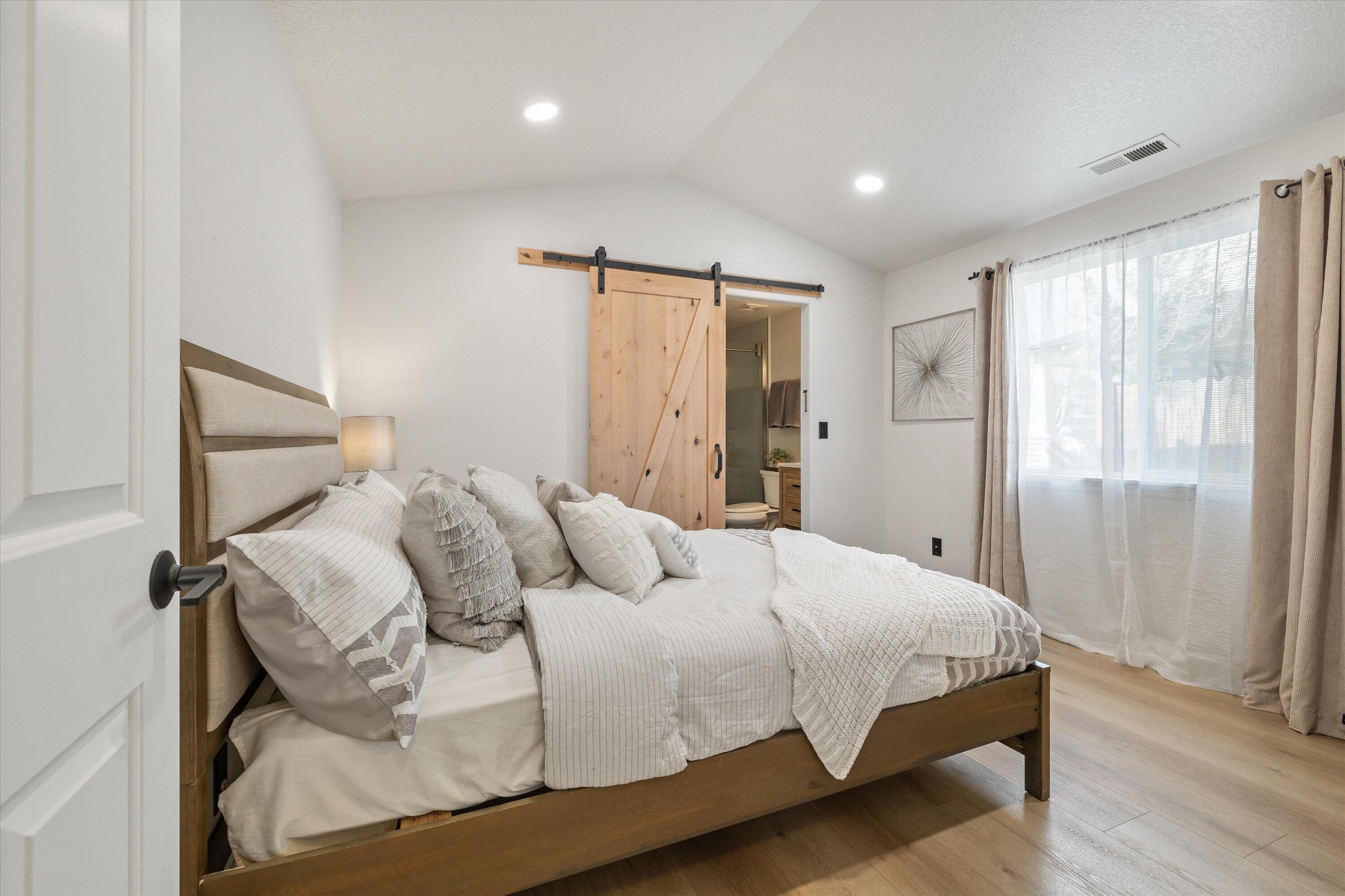 Larkspur - Residential