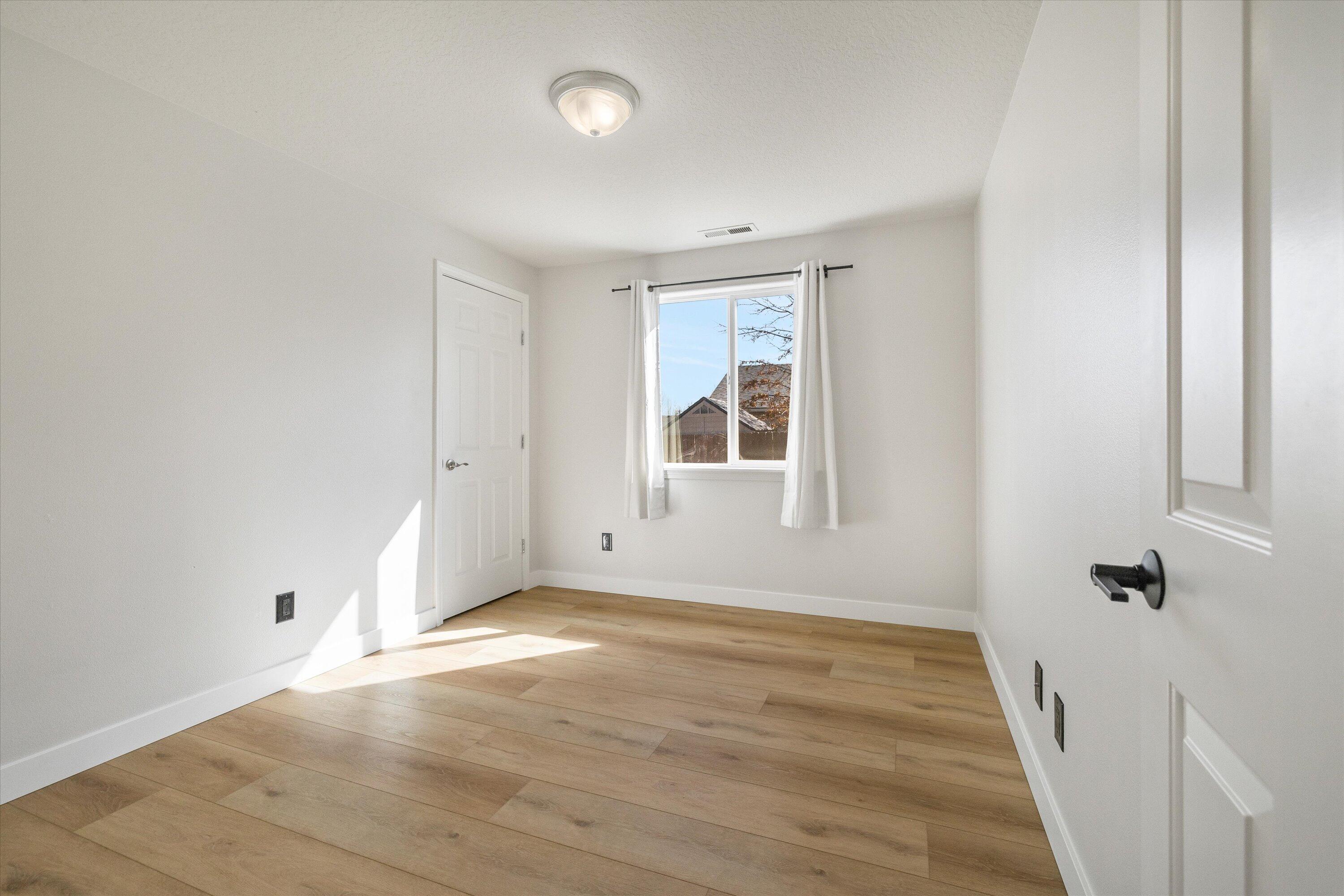 Larkspur - Residential