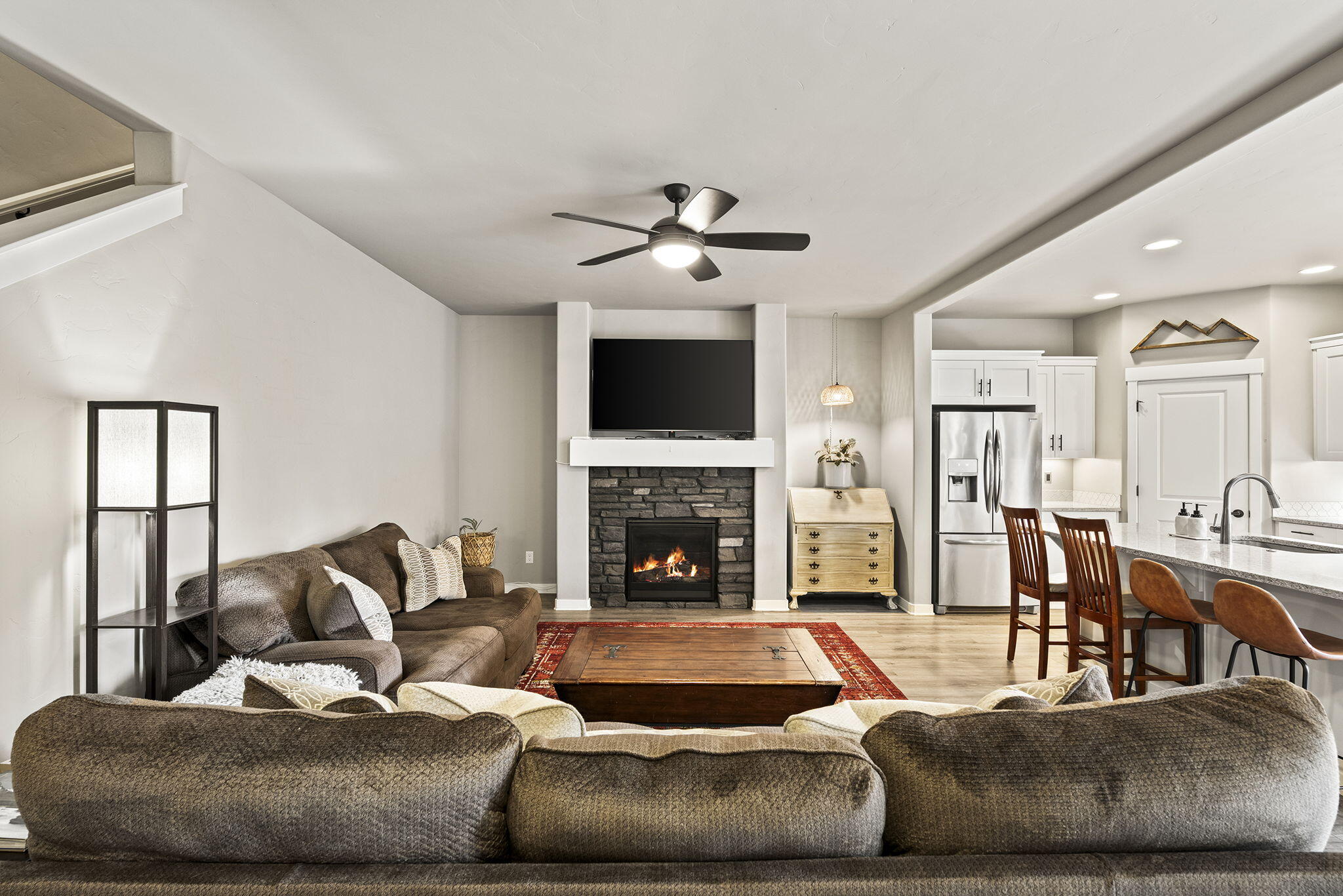60439 Hedgewood Lane
