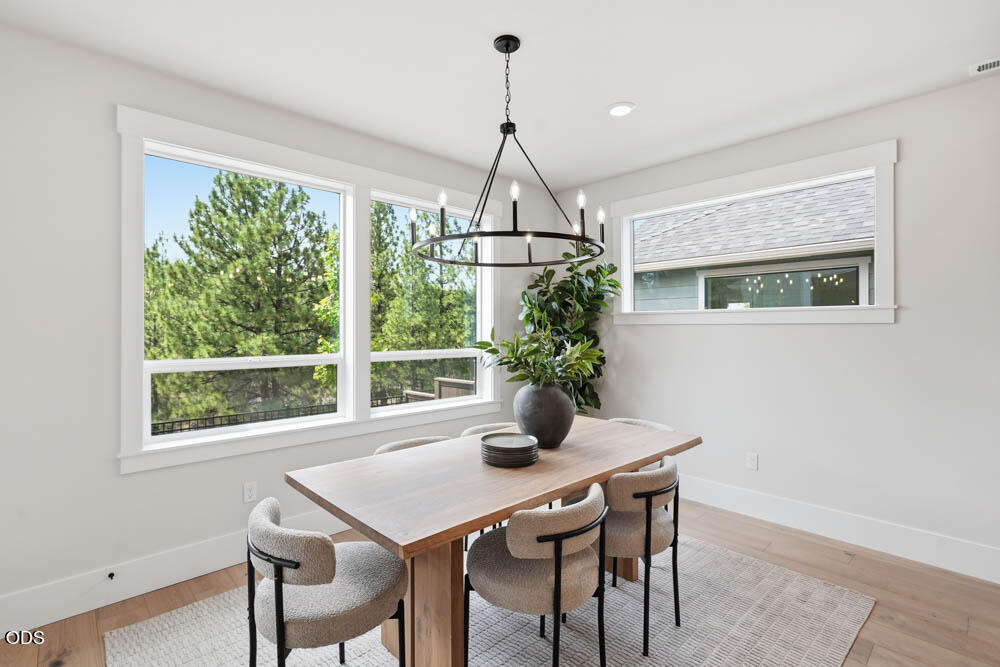 1355 NW Ochoa Drive