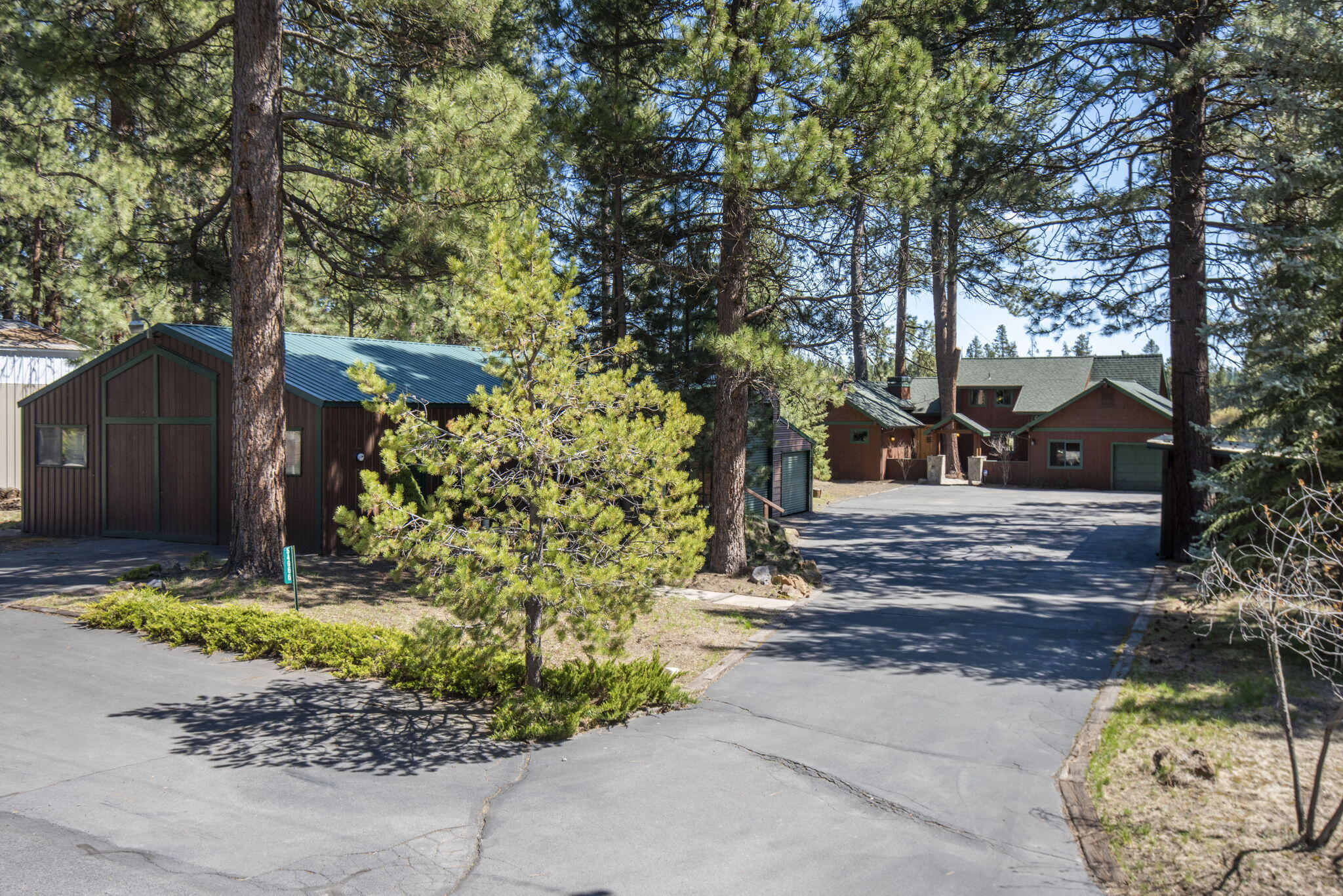 River Forest Acres - Residential