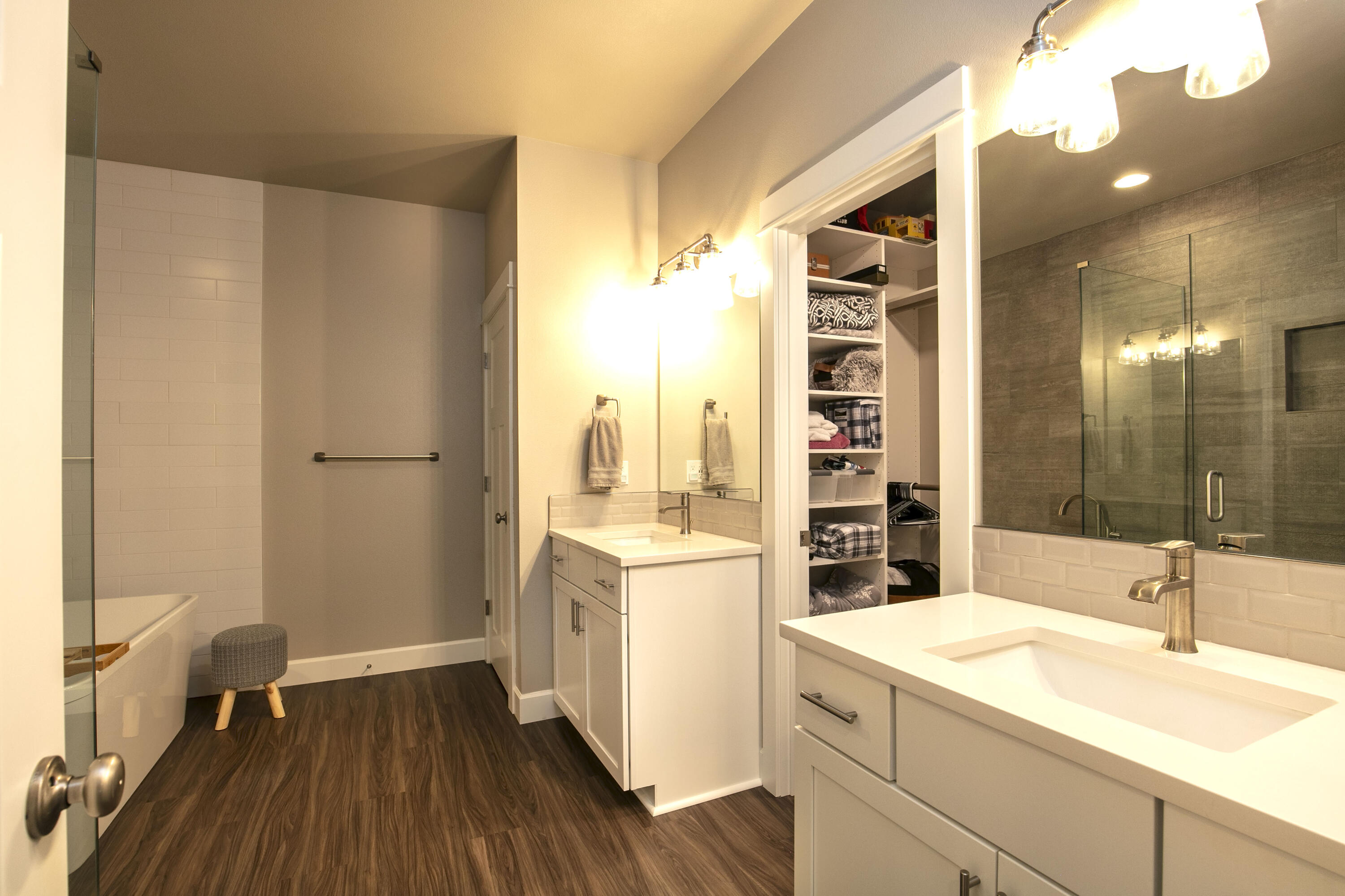 Creekside - Residential