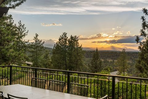 Tiny photo for 1659 NW Wild Rye Circle, Bend, OR 97703 (MLS # 220225108)