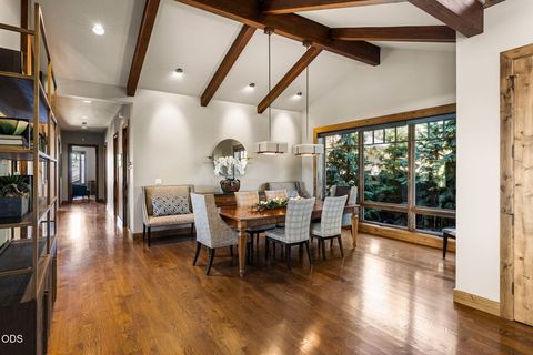 Tiny photo for 1659 NW Wild Rye Circle, Bend, OR 97703 (MLS # 220225108)