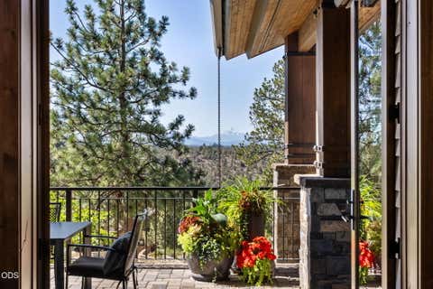 Tiny photo for 1659 NW Wild Rye Circle, Bend, OR 97703 (MLS # 220225108)